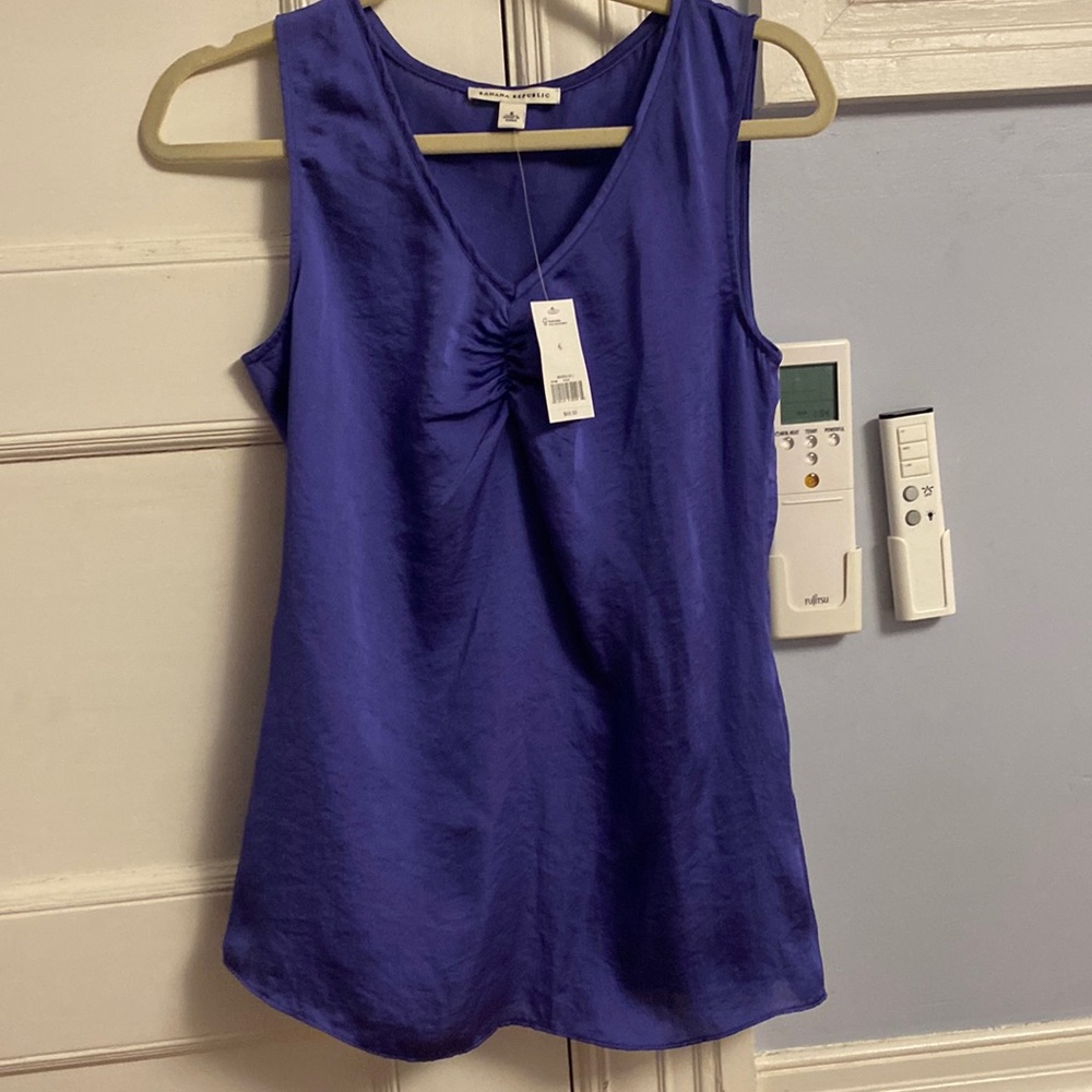 NWT Banana Republic Women’s Blouse